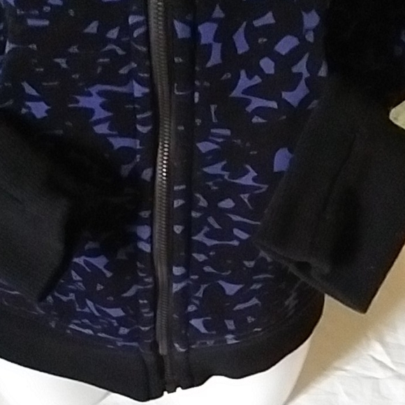 Lululemon scuba hoodie - Picture 3 of 3